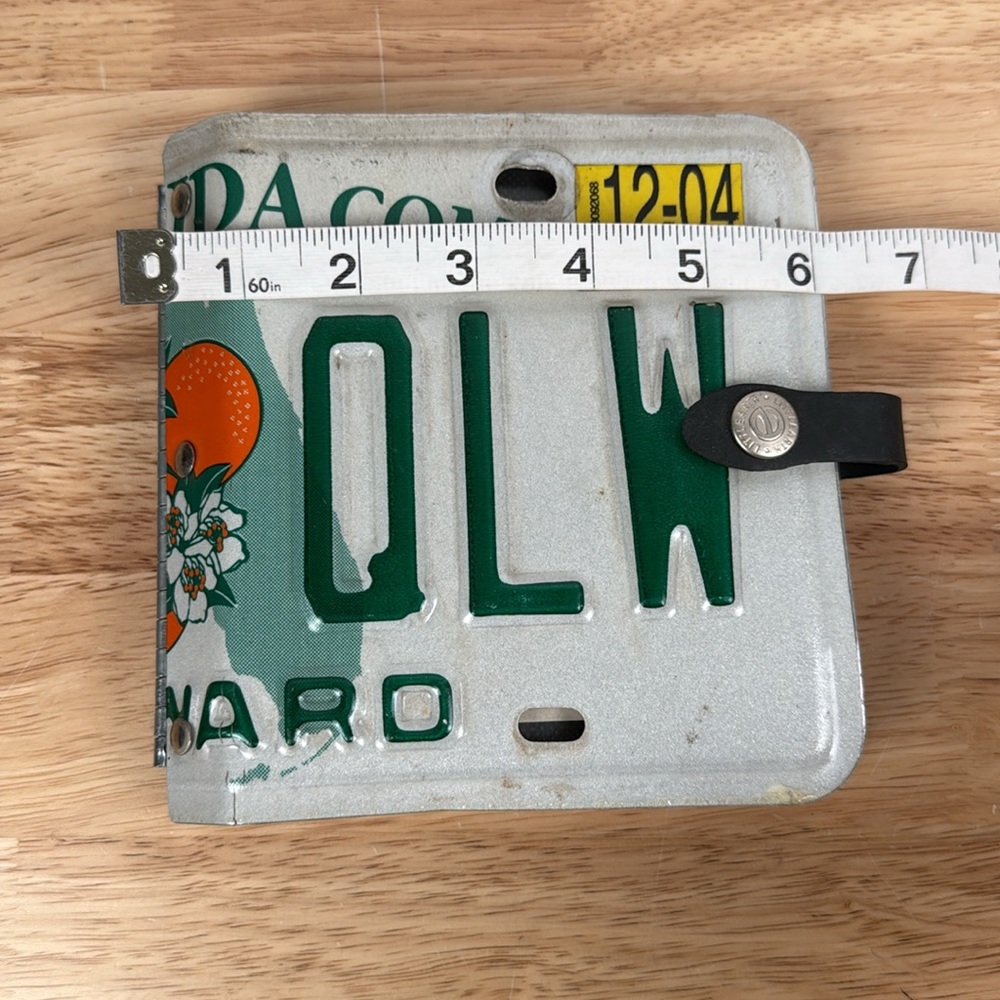 Unique little Earth recycled License Plate CD wallet - Picture 9 of 12